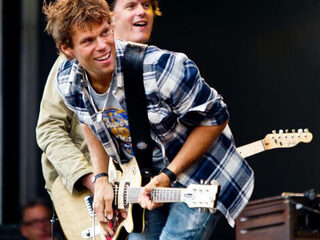 Sex on Fire, Blof style