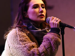 Carice van Houten op Britse festival Isle Of Wight