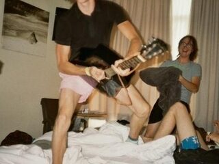 Nieuwe track Mozes and the Firstborn gratis te downloaden