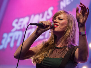 Mattanja Joy Bradley live in Vroeg of Laat Perez
