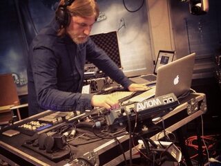 Baskerville live bij Giel