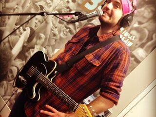 Kensington live in de Mega Top 50 met Giel