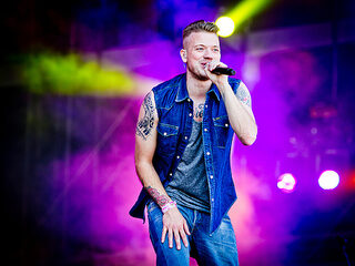 Gers Pardoel live bij Giel