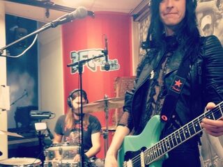 Elle Bandita live in De Bende van Van der Lende