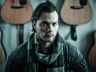 Ásgeir, Amber Run en Saint Raymond bij 3voor12 Radio (Eurosonic)