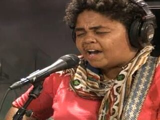 Rina Mushonga in Xnoizz 1 Uurservice