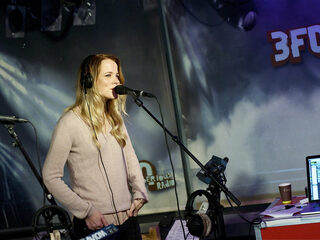 Ilse DeLange live bij Giel