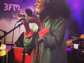 Giovanca covert 'Papaoutai' van Stromae