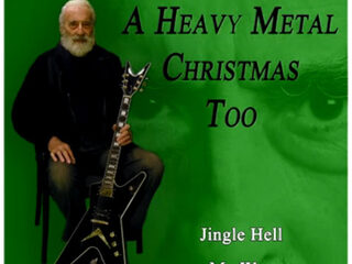 Acteur Christopher Lee maakt heavy metal kerstsingle