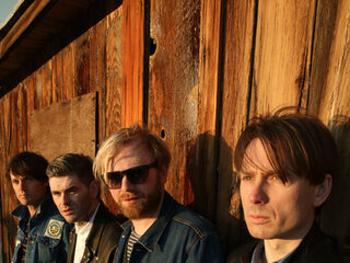 Nieuwe videoclip Franz Ferdinands single 'Fresh Strawberries'