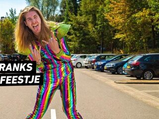 Frank geeft een feest voor het goede doel