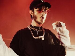 'Runaway' is de nieuwe single van Oscar And The Wolf