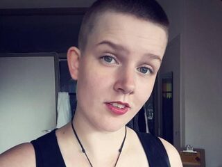 Mel (20) is geen meisje en ook geen jongen