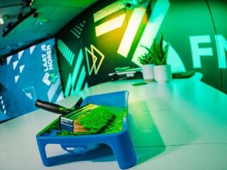 Rondkijken in de studio: 3FM heeft een nieuwe look