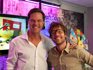 Minister-president Mark Rutte in de studio bij Giel
