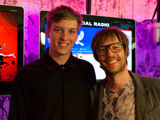 George Ezra live bij Giel