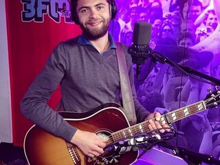 Passenger speelt nieuw materiaal bij Giel