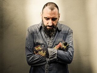 Fink scoort 3FM Megahit met 'Looking Too Closely’