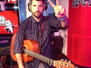 Nick Mulvey live bij Giel