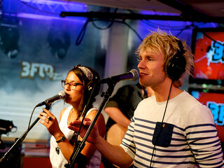 Aaumffie en JULIUS live in B&W