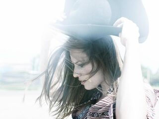 Sofie Winterson, Kav Verhouzer en Channah live in de Freaknacht