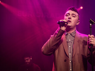 Ook Sam Smith zingt onder de douche!