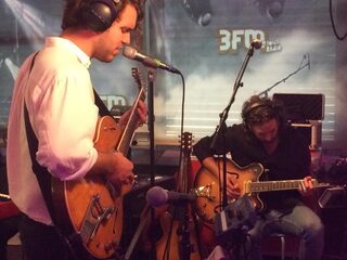 Go Back To The Zoo live bij Giel