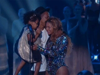 Beyoncé en Jay-Z slaan terug in de roddelstrijd tijdens MTV VMA