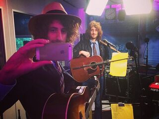 Tangarine covert Kensington live bij Giel