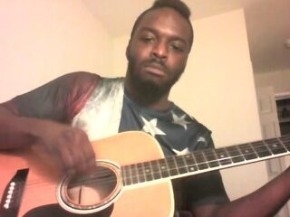 Man steekt de draak met Mumford & Sons-liedjes