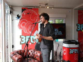 Vance Joy in BNN-bar