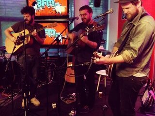 Bear's Den maakte de vrijdagochtend een stuk aangenamer