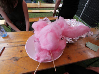 Moet je kijken: Zo maak je suikerspinnen met swag