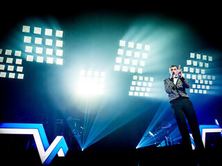 Check de gratis concertfilm van Stromae