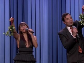 Jimmy Fallon gaat terug naar z'n middelbare schooltijd