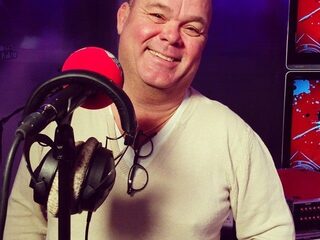 Paul de Leeuw blijkt sneldichter te zijn!