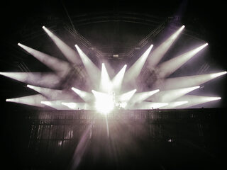 Nederlandse artiesten verdienen recordbedrag in het buitenland