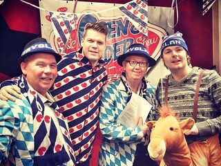 Coen en Sander maken een carnavalskraker