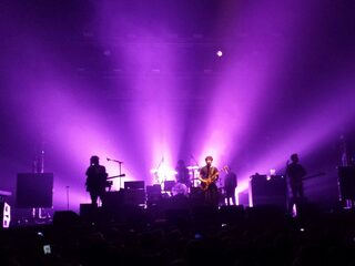 Check het concertverslag van 3FM Presents: The Kooks in HMH