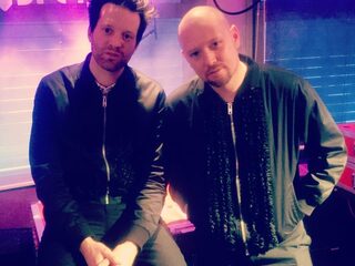 Tuxedo klinkt 'So Good' live bij Giel