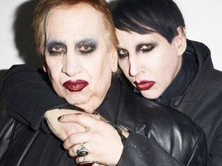 Vader Marilyn Manson verkleedt zich als zijn zoon
