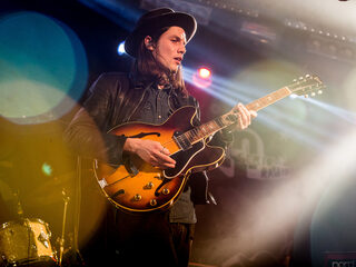 James Bay covert 'FourFiveSeconds'