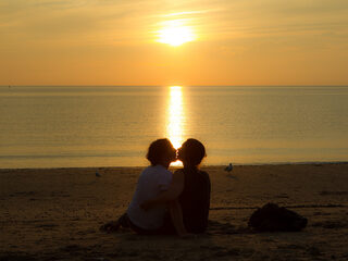 Zo kijk je veilig naar de zonsverduistering