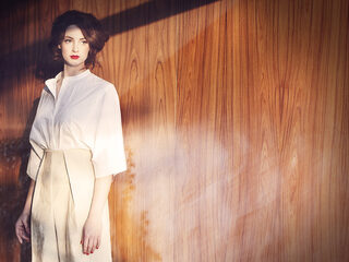 Zangeres Noémie Wolfs stapt uit Hooverphonic