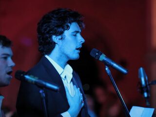 Video opgedoken van jongere en kortgeknipte Hozier