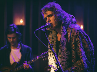 GOSTO overtuigend goed live in 3voor12 Radio