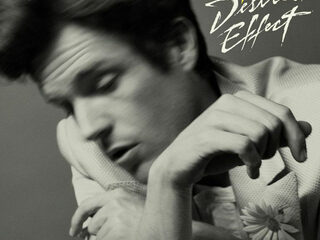 Stream het nieuwe album van Brandon Flowers