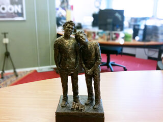 Onthulling standbeeld Coen en Sander