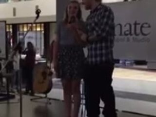 Ed Sheeran verrast fan met een duet