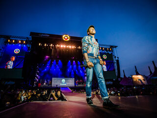 Pharrell primeurt 'Freedom' op Pinkpop - kijk!